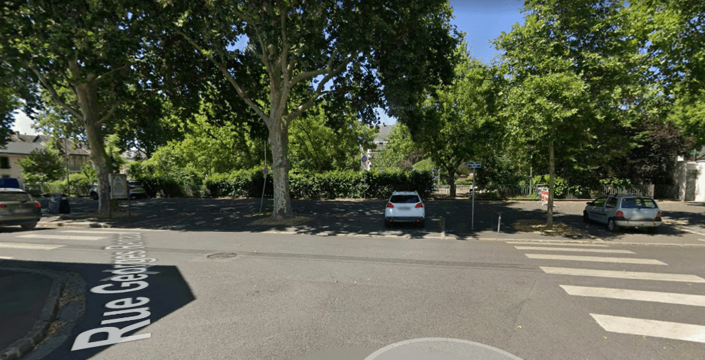 parkingPicture